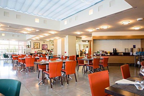 Gourmet Bar